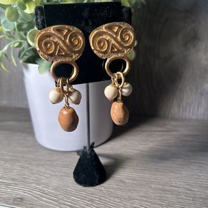 Dangle Swirl Matte Gold Pierced Tand and White Beads 2.5" Long